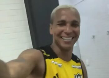 Deyverson se despede emocionado do Atlético-MG 36 CNN Brasil