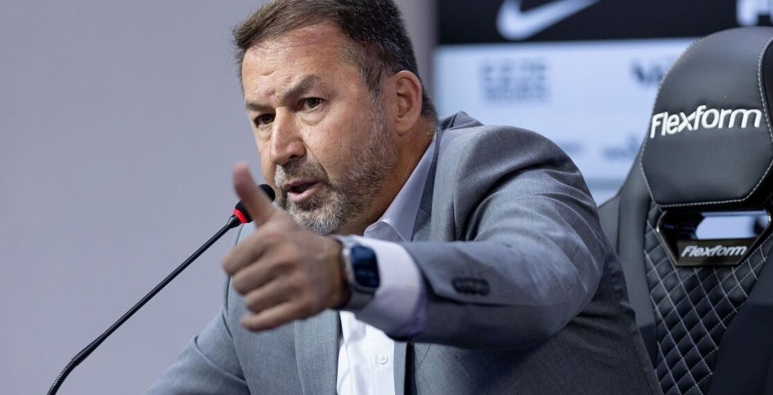 Corinthians se posiciona sobre suposto aumento de R$ 700 milhões da dívida
