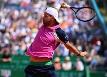 Dimitrov derruba carrasco de Djokovic e avança para os ‘quartos’ em Monte Carlo