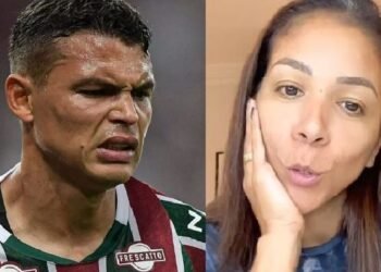 Homem vestindo uniforme de futebol emocionado e mulher falando diretamente para a câmera, sugerindo conversa.