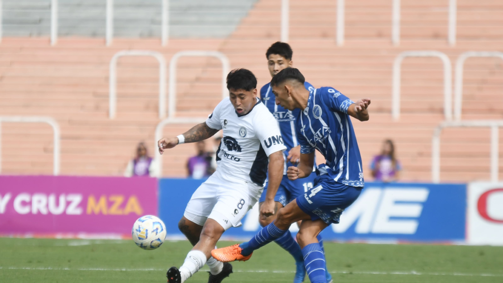Liga Profesional: Independiente Rivadavia va por la clasificación frente al Taladro