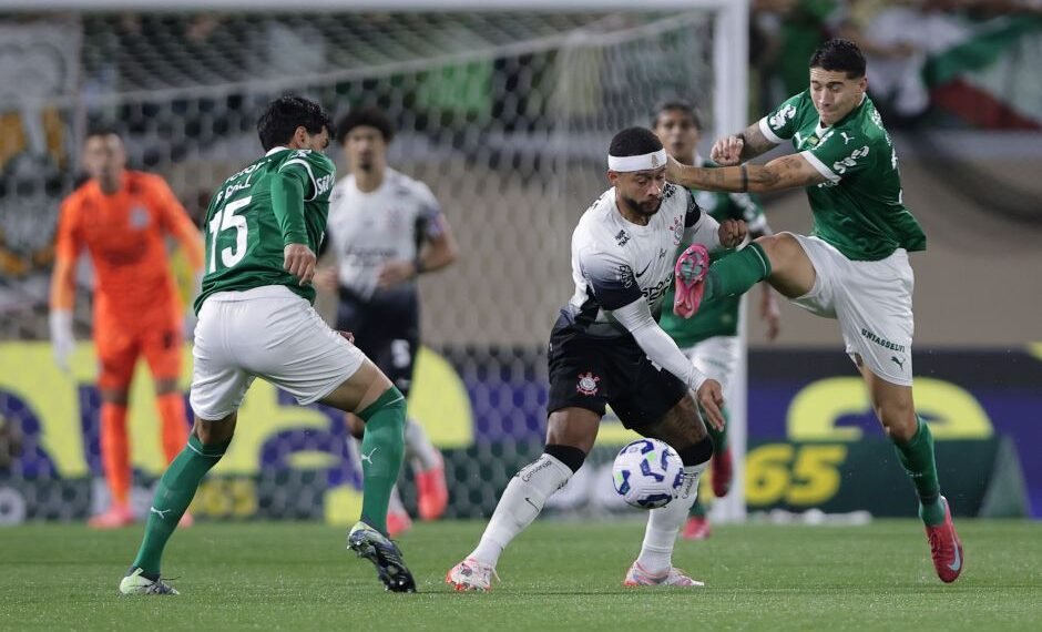 Romero lamenta má atuação do Corinthians no Dérbi: “Deixamos eles jogarem”