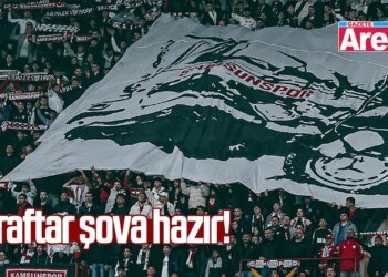 Taraftar şova hazır