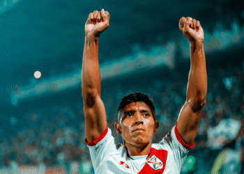 Emelec pode reverter situação contra LDU Quito na Copa Ecuador 39 LDU Quito faces Emelec in Copa Ecuador semi-final 2nd leg, leading 2-1 from first game