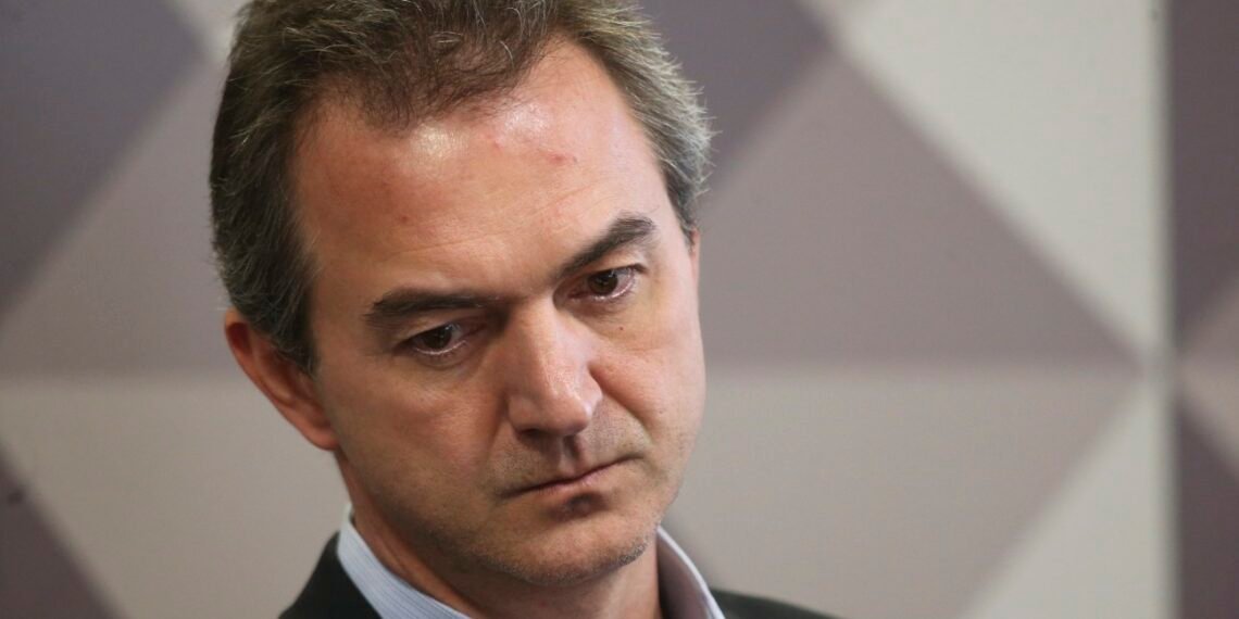 Joesley Batista tenta convencer Maduro a renunciar, afirma agência 31 Joesley Batista, da JBS, foi à Venezuela convencer Maduro a renunciar, diz agência