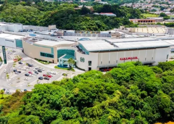 Shopping em Curitiba reconhece acesso indevido a dados de clientes 35 Administradora de shopping em Curitiba admite acesso indevido a dados de clientes