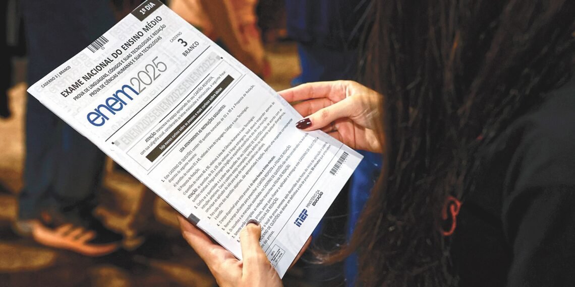Notas de corte aumentam em meio à mudança para aceitar pontuação das últimas três edições do Enem