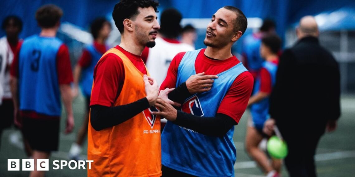 Supra du Quebec players train during one of the club