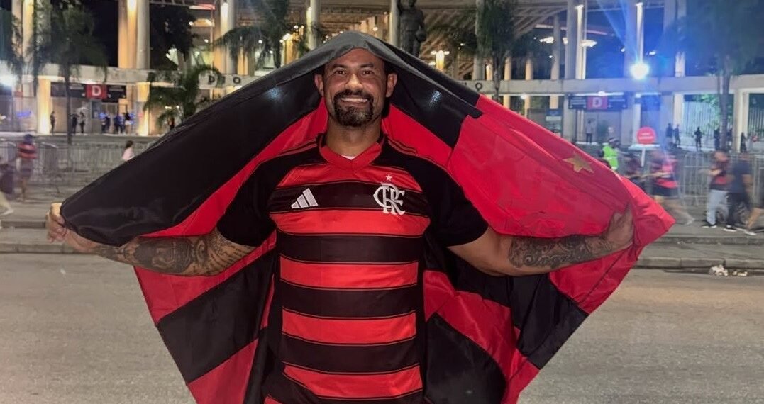 Ex-goleiro Bruno comparece a jogo do Flamengo no Maracanã: 'Que saudade'